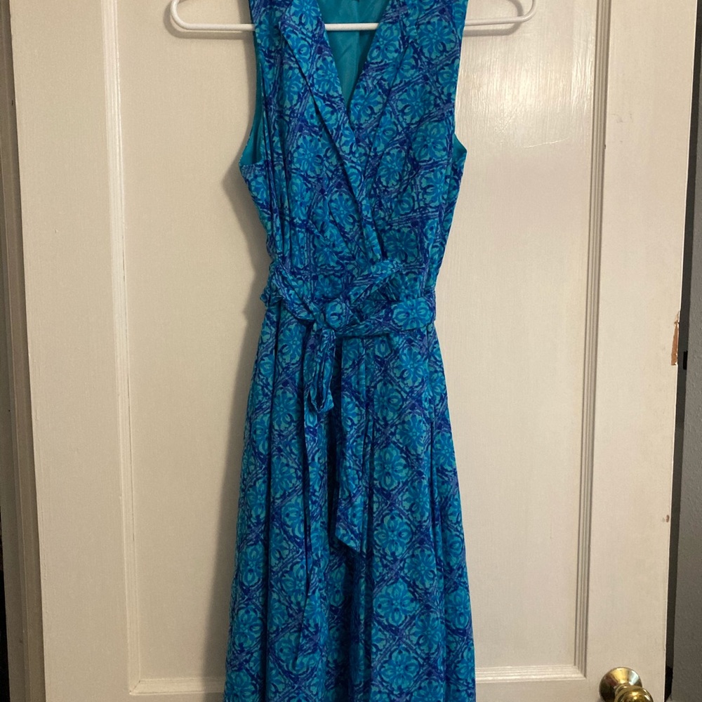 Wear to a summer party, church or a wedding.
